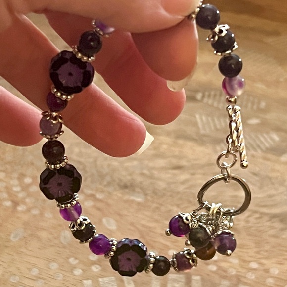 New Gorgeous Violet Czech Glass Flower & Purple Agate Charm Bracelet - Picture 10 of 11